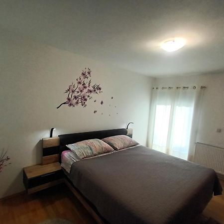 Apartment Anita Zadar Exterior photo